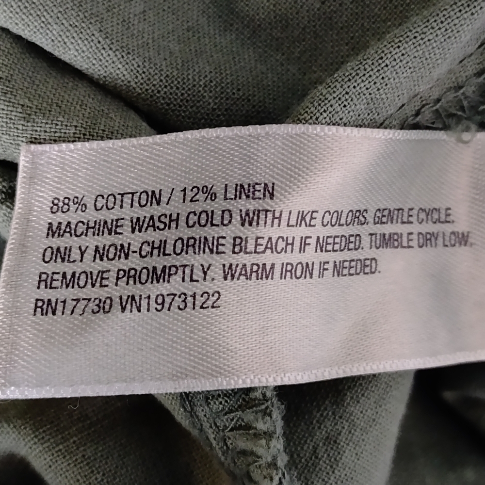 Universal Thread Women's Green Button Up Oversize… - image 8